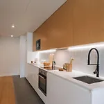 Armona - 2 Bedrooms And Pool In Avenidas Novas Apartment *