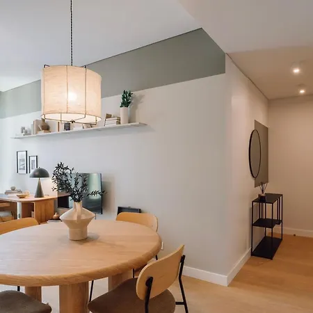 Armona - 2 Bedrooms And Pool In Avenidas Novas アパート リスボン